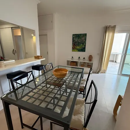 Pambnb Beachfront 1br Playa Chica