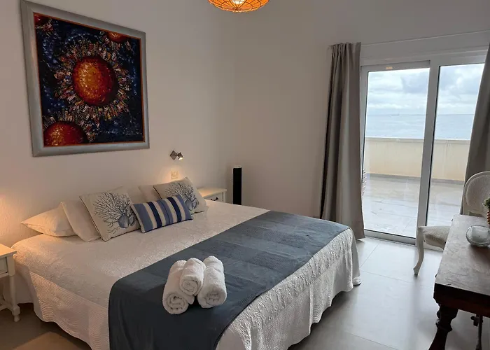 Pambnb Beachfront 1br Playa Chica *