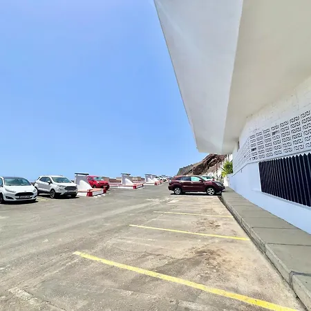 Pambnb Beachfront 1br Playa Chica * سانتا كروز دي تينيريف