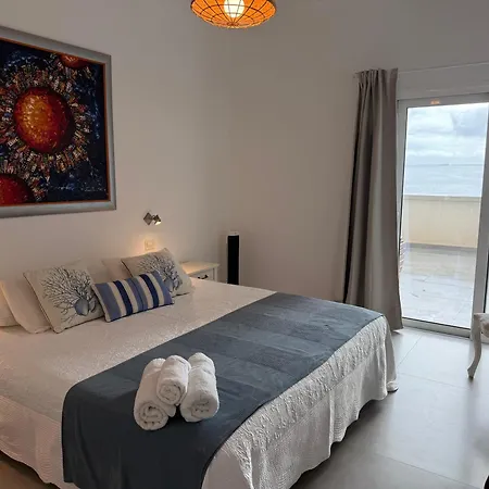 Pambnb Beachfront 1br Playa Chica *