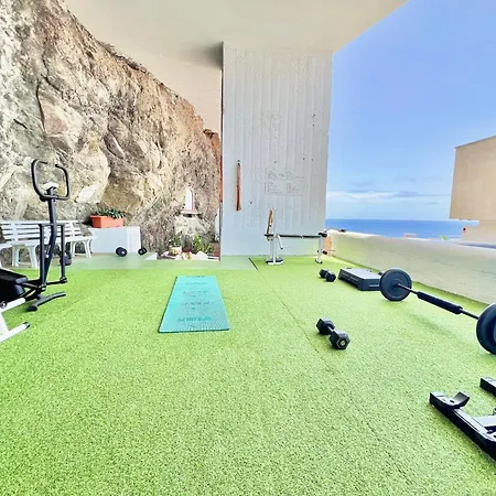 Pambnb Beachfront 1br Playa Chica Apartman *