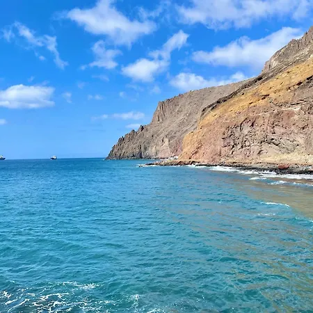 Pambnb Beachfront 1br Playa Chica Apartman Santa Cruz de Tenerife